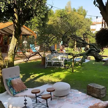 Bed & Breakfast Loft 4*