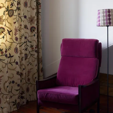 Loft Bed & Breakfast 4*